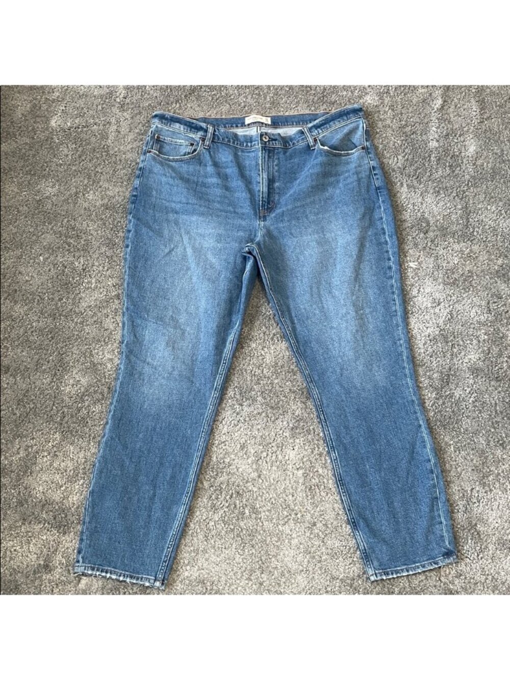 EC Abercrombie & Fitch The Skinny High Rise Medium Wash Jeans - Size 18